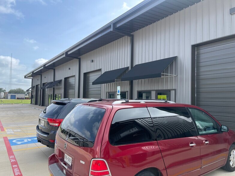 More Photos Of 397 Northridge Rd, Marble Falls Unknown For Lease