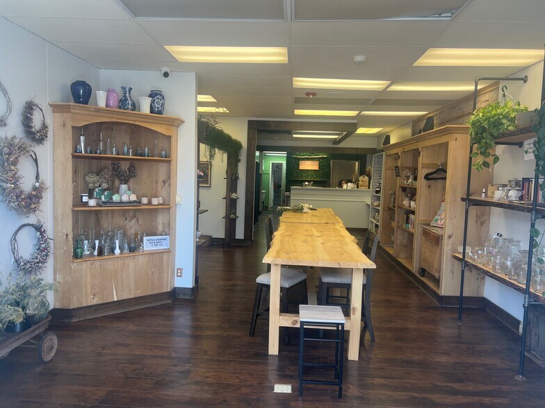 More Photos Of 61 Albany St, Cazenovia Loft Creative Space For Lease