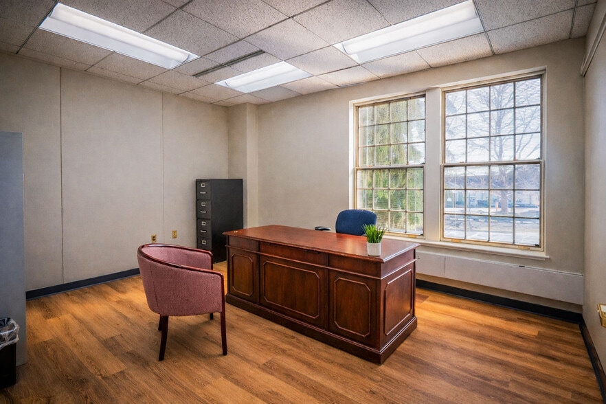More Photos Of 4242 Carlisle Pike, Camp Hill Office For Lease
