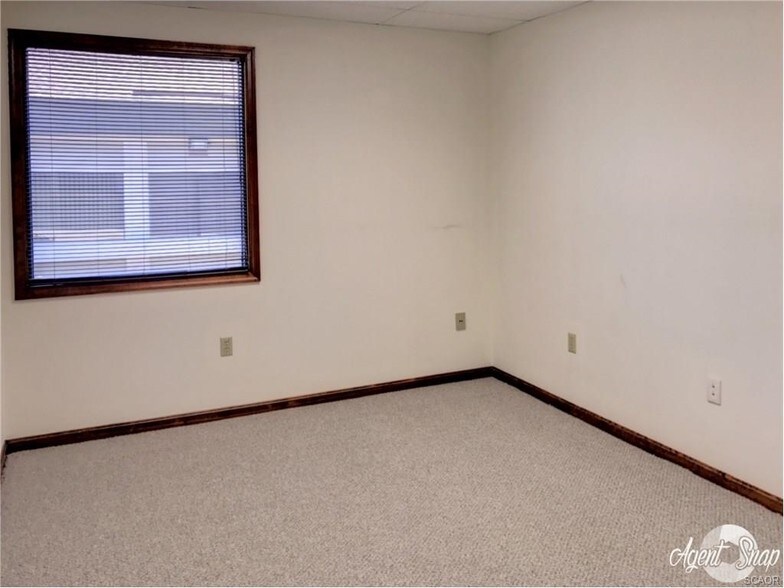 More Photos Of 838 Walker Sq, Dover Office For Sale
