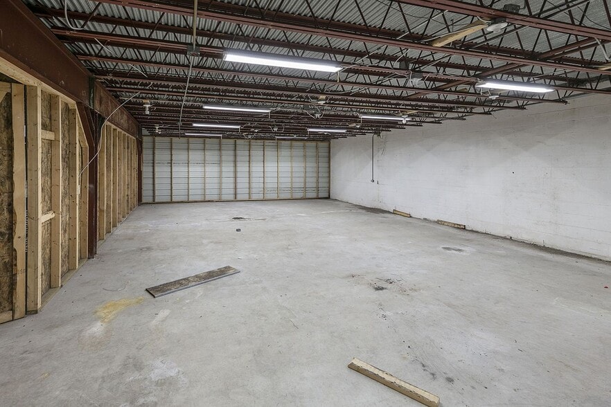 More Photos Of 2808 E Lamar Alexander Pky, Maryville Freestanding For Lease