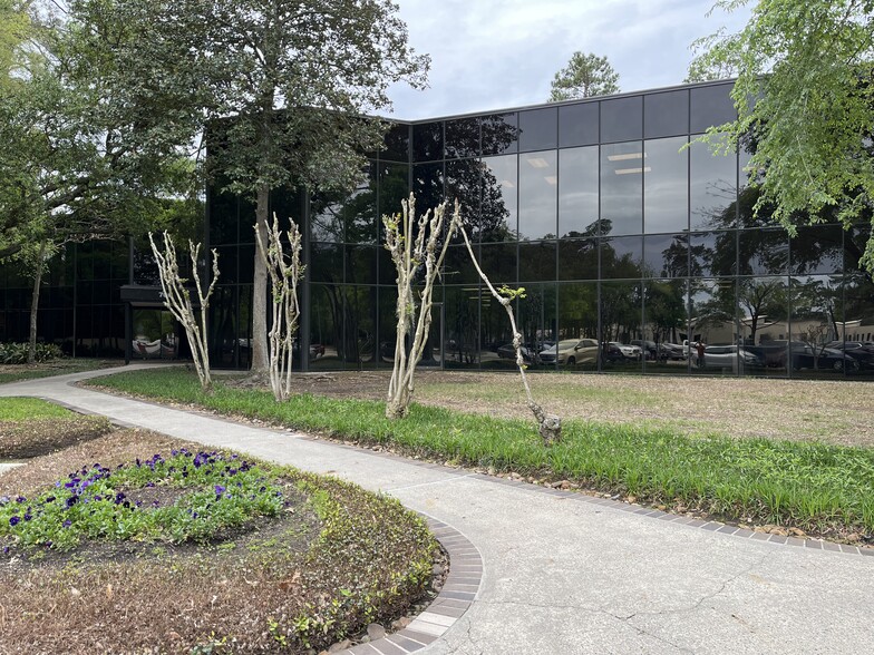 Primary Photo Of 700 Rockmead Dr, Kingwood Office For Lease