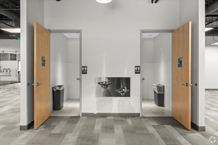 More Photos Of 5300 Broken Sound Blvd NW, Boca Raton Office For Lease