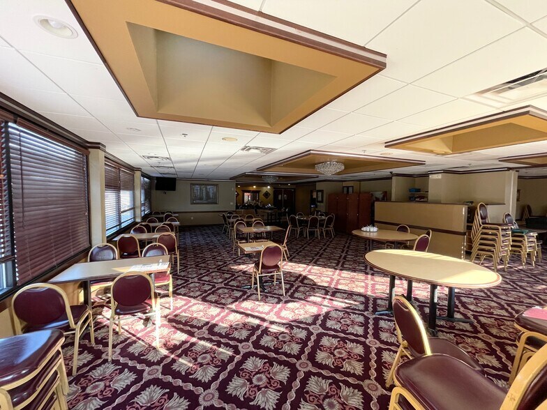 More Photos Of 1147 W Chester Pike, West Chester Restaurant For Sale