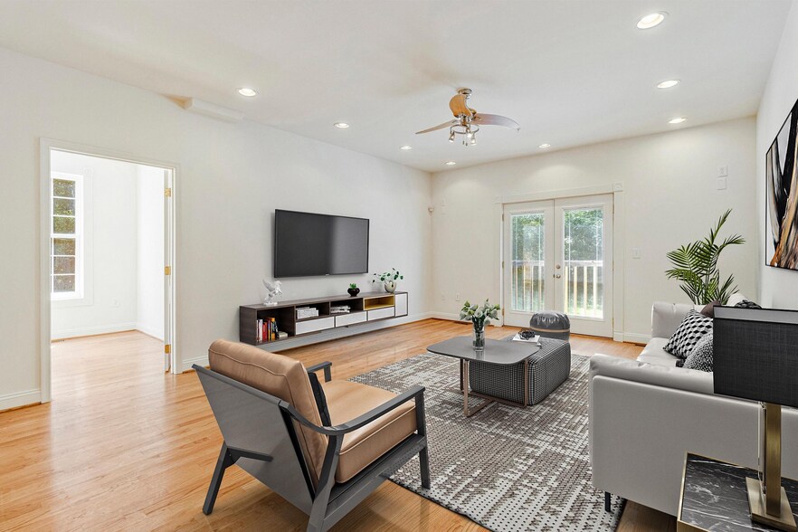 More Photos Of 10811 Electric Ave, Lanham Specialty For Sale