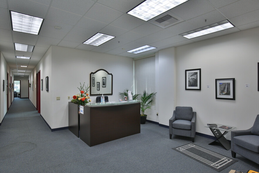 More Photos Of 2440 Gold River Rd, Rancho Cordova Office For Lease