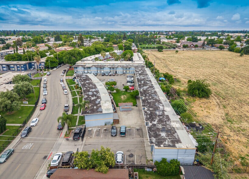 More Photos Of 4304 Manchester Ave, Stockton Apartments For Sale