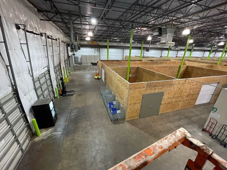 More Photos Of 7055 Old Katy Rd, Houston Flex For Sale