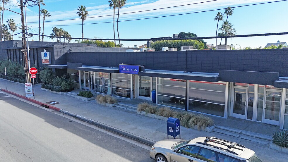 More Photos Of 23676-23712 Malibu Rd, Malibu Office For Lease