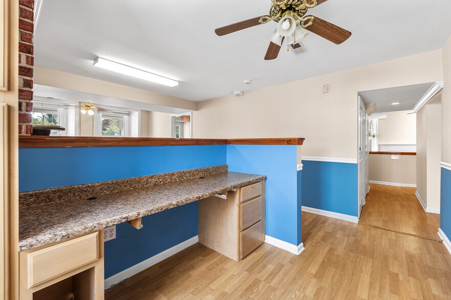 More Photos Of 410 Main St, Reisterstown Medical For Lease