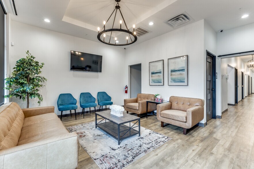 More Photos Of 12828 Eldorado Pky, Frisco Freestanding For Lease