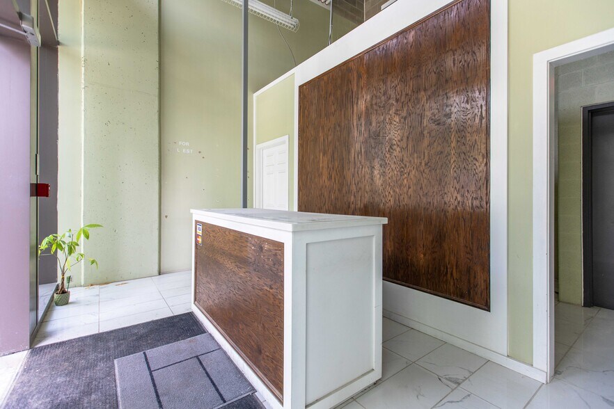 More Photos Of 99 Esther Shiner Blvd, Toronto Apartments For Lease