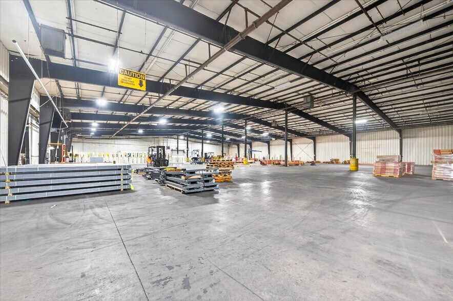 More Photos Of 1121 Annadale Ave, Sanger Refrigeration Cold Storage For Lease