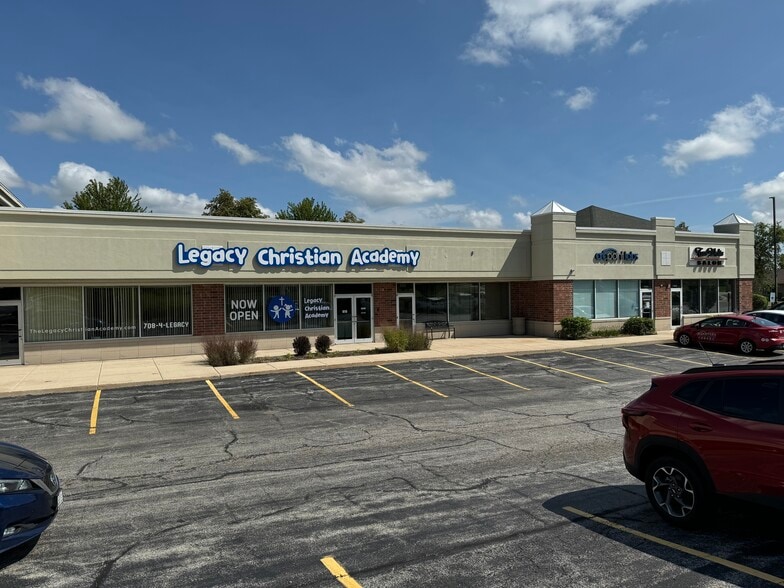 More Photos Of 11000-11060 W 179th St, Orland Park Storefront For Sale
