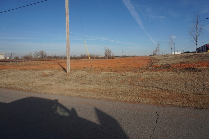 More Photos Of 89th St, Mustang Land For Sale