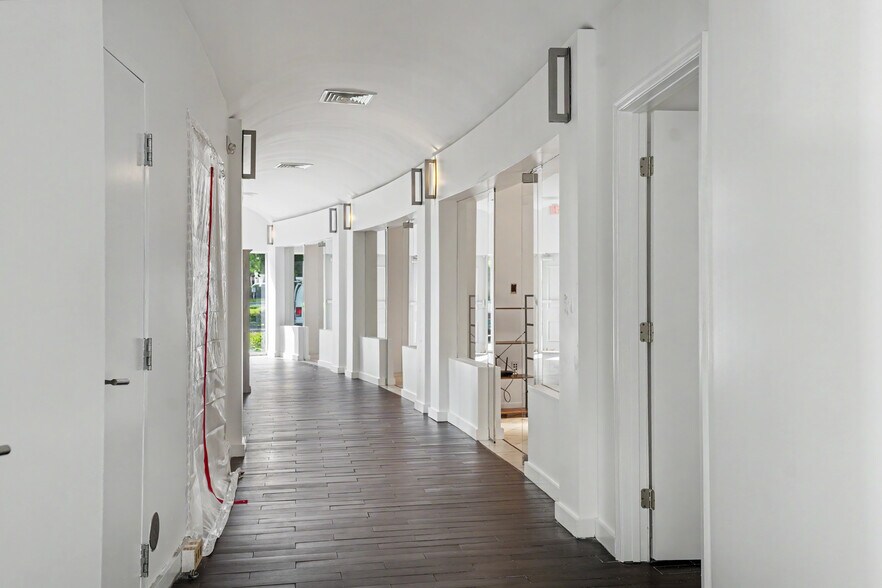 More Photos Of 7815 E US Hwy 80, Savannah Restaurant For Sale