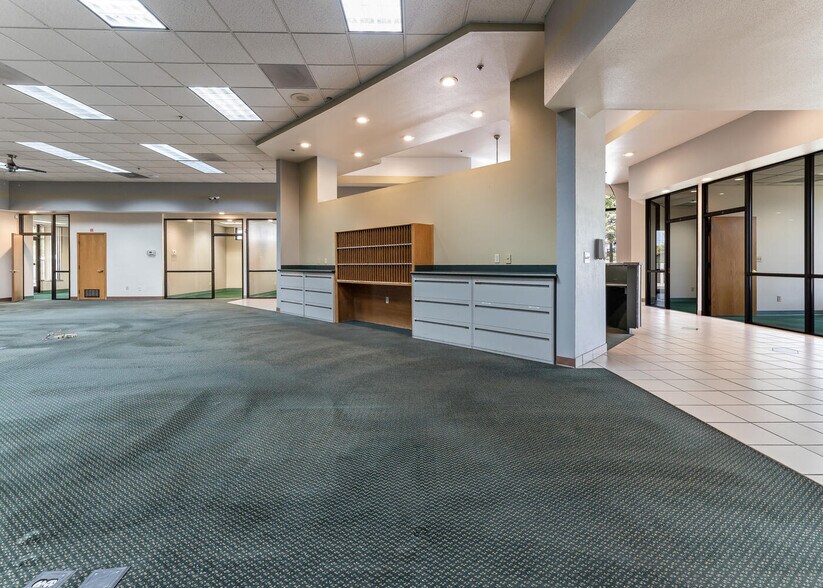 More Photos Of 2009 W Feemster Ave, Visalia Medical For Sale