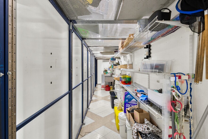 More Photos Of 9403 Las Tunas Dr, Temple City Freestanding For Sale