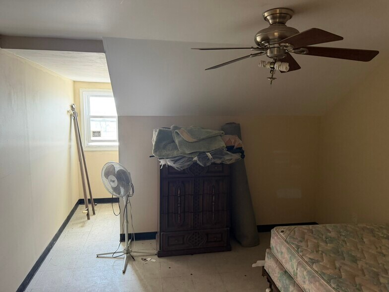 More Photos Of 4810 Annapolis Rd, Bladensburg Freestanding For Sale