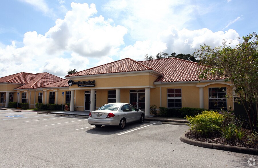 Primary Photo Of 13043-13045 Summerfield Sq, Riverview Medical For Sale