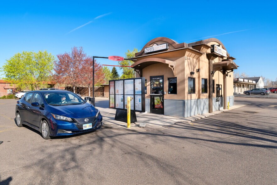 More Photos Of 1221 S Main St, Longmont General Retail For Sale