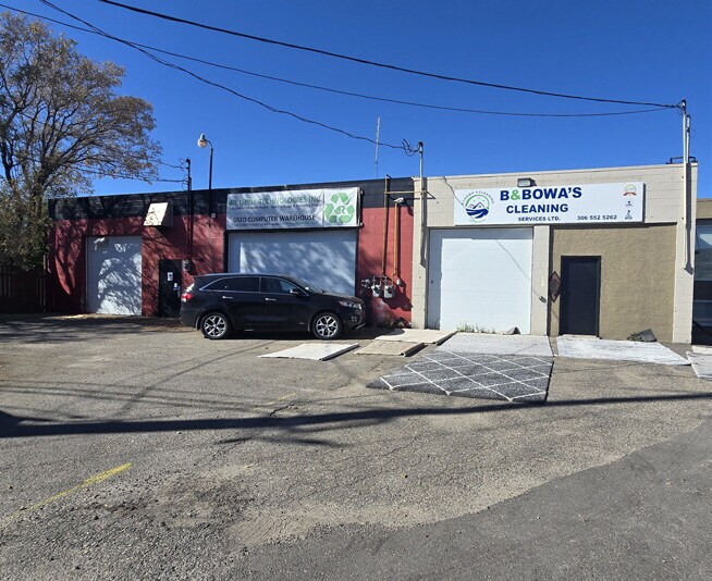 More Photos Of 855 Arcola Av, Regina Office For Sale