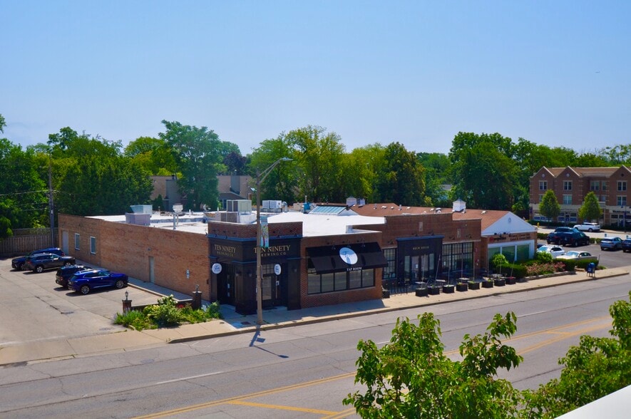 More Photos Of 1015-1025 Waukegan Rd, Glenview Freestanding For Lease