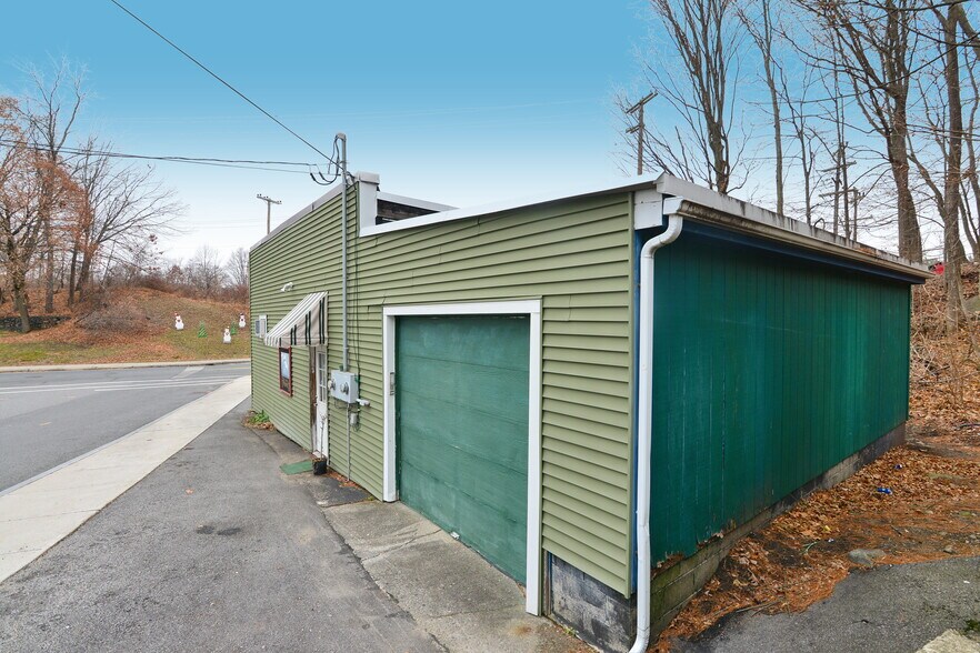 More Photos Of 9 Main St, Southbridge Freestanding For Sale