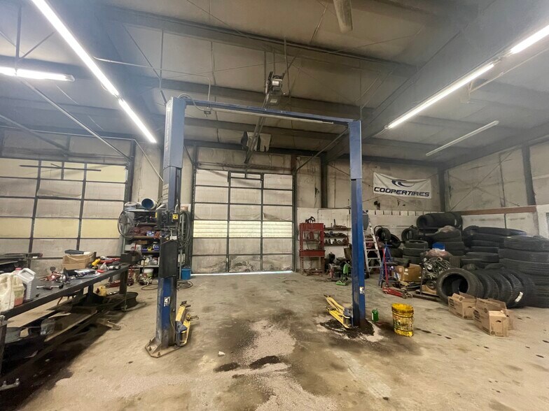 More Photos Of 200 Main St, Maple Hill Auto Repair For Sale