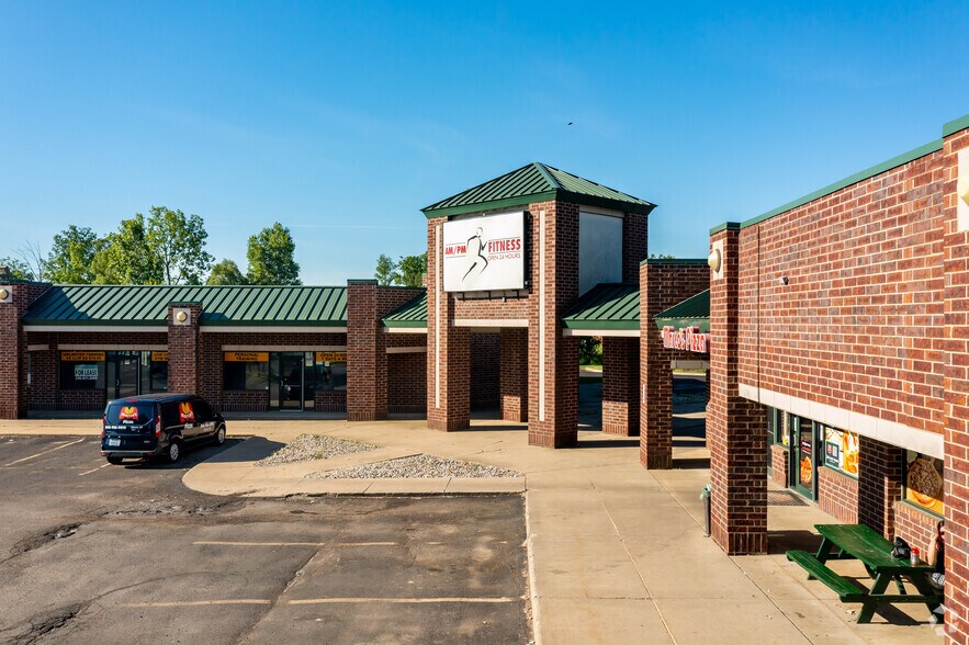 More Photos Of 2051-2133 N Wixom Rd, Wixom Unknown For Lease