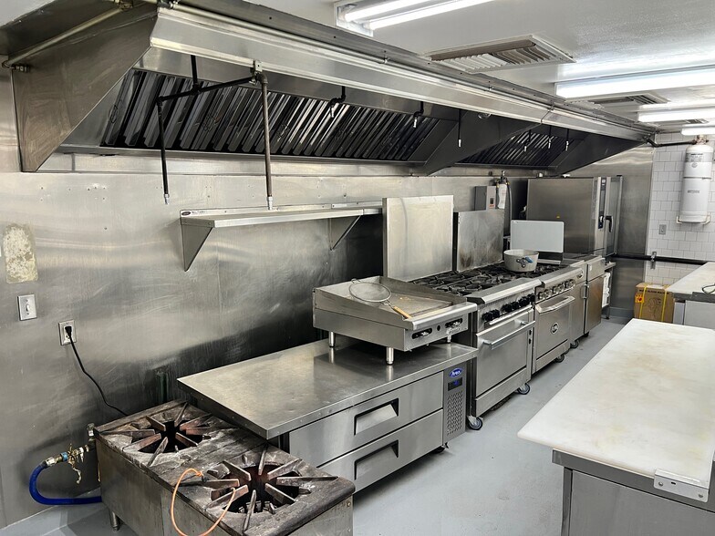 More Photos Of 7341 E 6th Ave, Scottsdale Restaurant For Lease