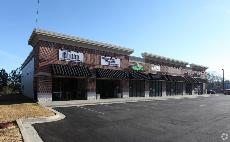 More Photos Of 1066 Killian Hill Rd, Lilburn Unknown For Lease
