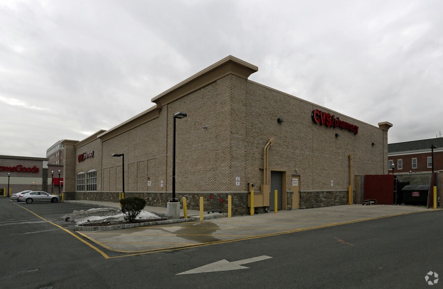 More Photos Of 65 River Rd, Edgewater Freestanding For Sale