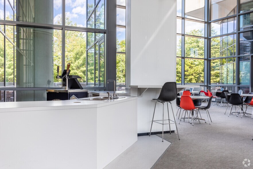 More Photos Of 2001 Edmund Halley Dr, Reston Unknown For Lease