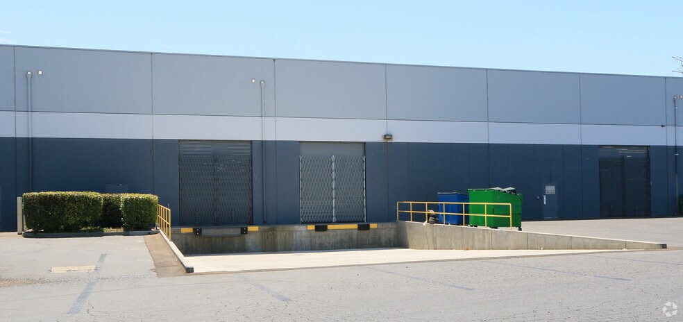 More Photos Of 4119 S Market Ct, Sacramento Unknown For Lease