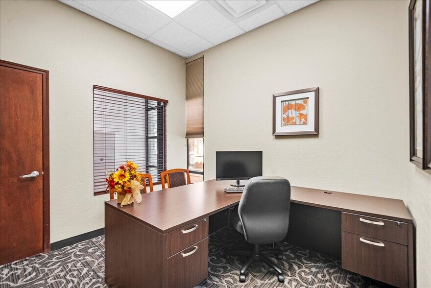 More Photos Of 428 S Gilbert Rd, Gilbert Office For Sale