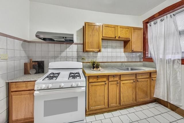 More Photos Of 6600-6602 N Clark St, Chicago Apartments For Sale