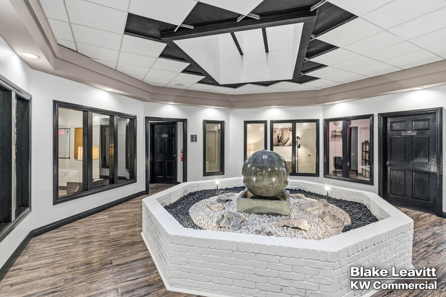 More Photos Of 5844 S Pecos Rd, Las Vegas Medical For Sale