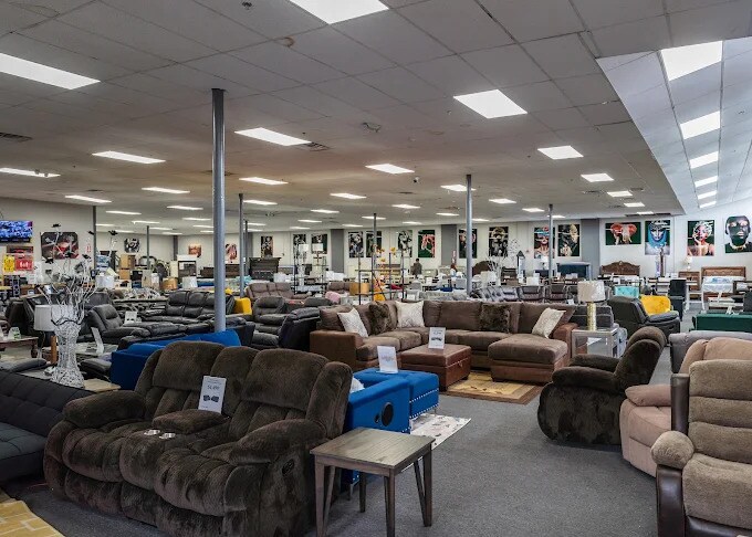 More Photos Of 130 E Baltimore Ave, Lansdowne General Retail For Sale