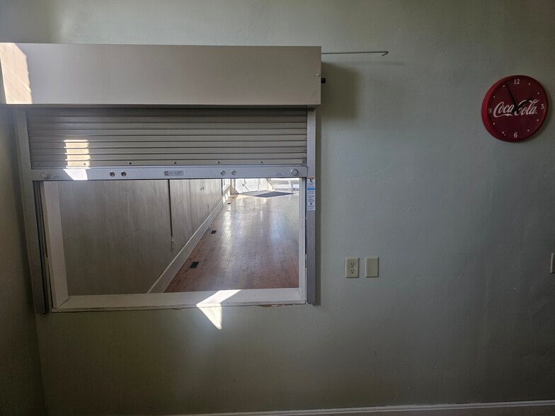 More Photos Of 2 S Main St, Coalville Loft Creative Space For Sale