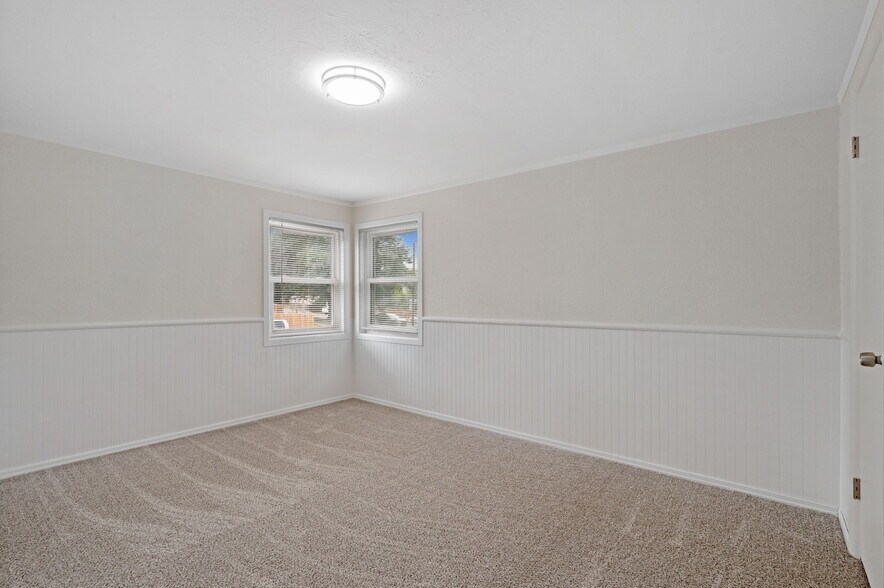More Photos Of 1776 Jay St, Lakewood Apartments For Sale