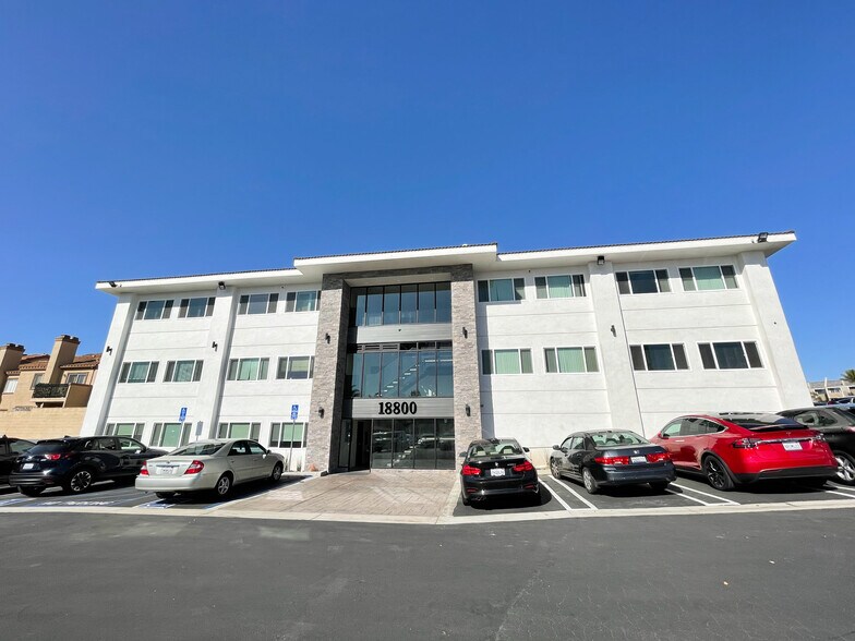 More Photos Of 18800 Main St, Huntington Beach Medical For Lease