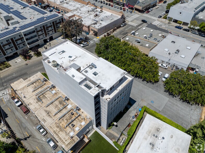 More Photos Of 2555 Flores St, San Mateo Medical For Lease