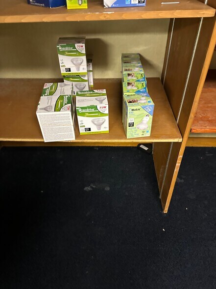 More Photos Of 148-152 Great Rd, Stow Unknown For Lease