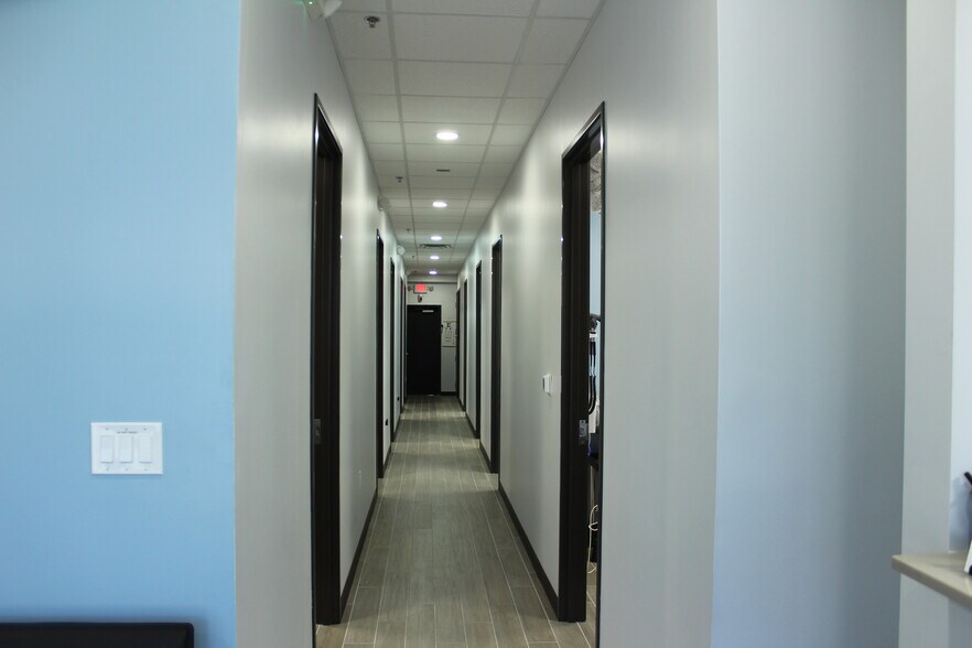 More Photos Of 14300 Ronald Reagan Blvd, Leander Storefront For Lease