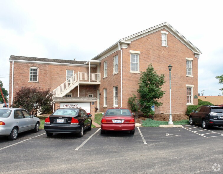 More Photos Of 403 NE Jefferson Ave, Peoria Office For Lease