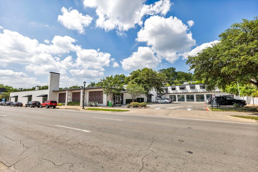 More Photos Of 1214 W 6th St, Austin Office For Lease