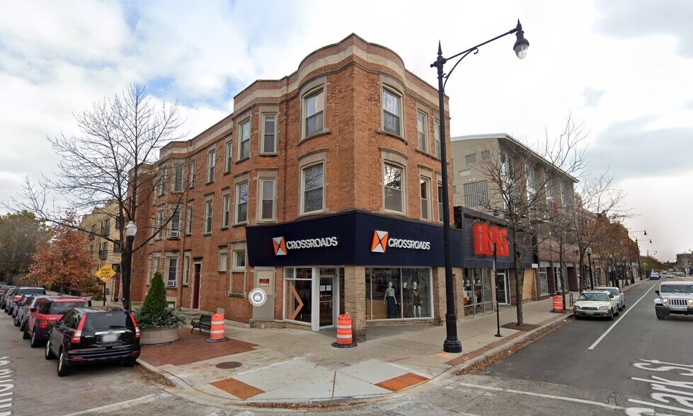 Primary Photo Of 5121-5127 N Clark St, Chicago Restaurant For Sale