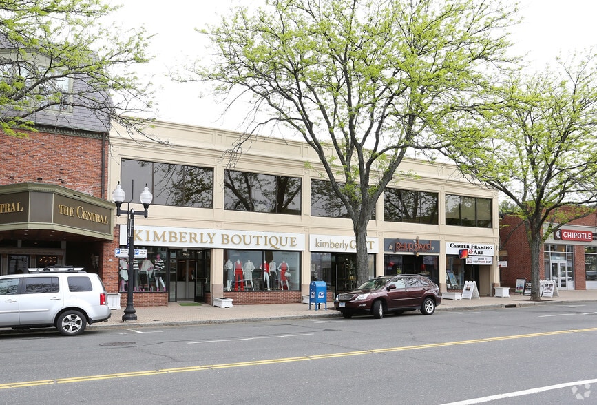 More Photos Of 968 Farmington Ave, West Hartford Freestanding For Lease