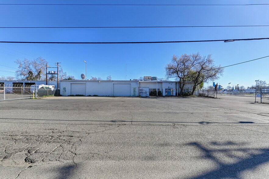 More Photos Of 1441 Richards Blvd, Sacramento Service For Lease